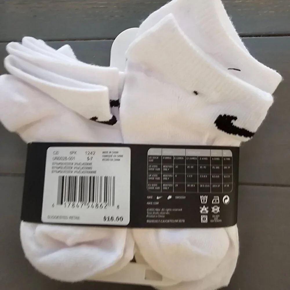 Nike Boys White Basic No Show Socks 6 Pack Sz 10-3 Y